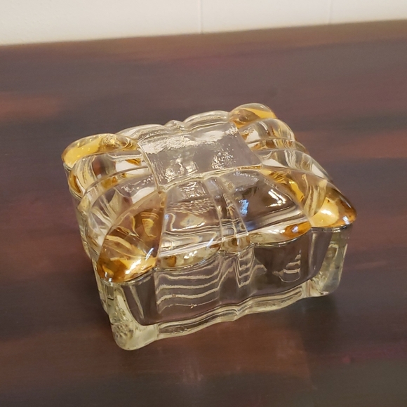 Pretty Vintage Lead Crystal Lidded Trinket Box